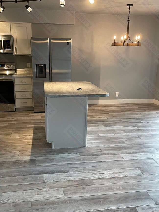 Foto del edificio - 3 bedroom Remodeled Townhome