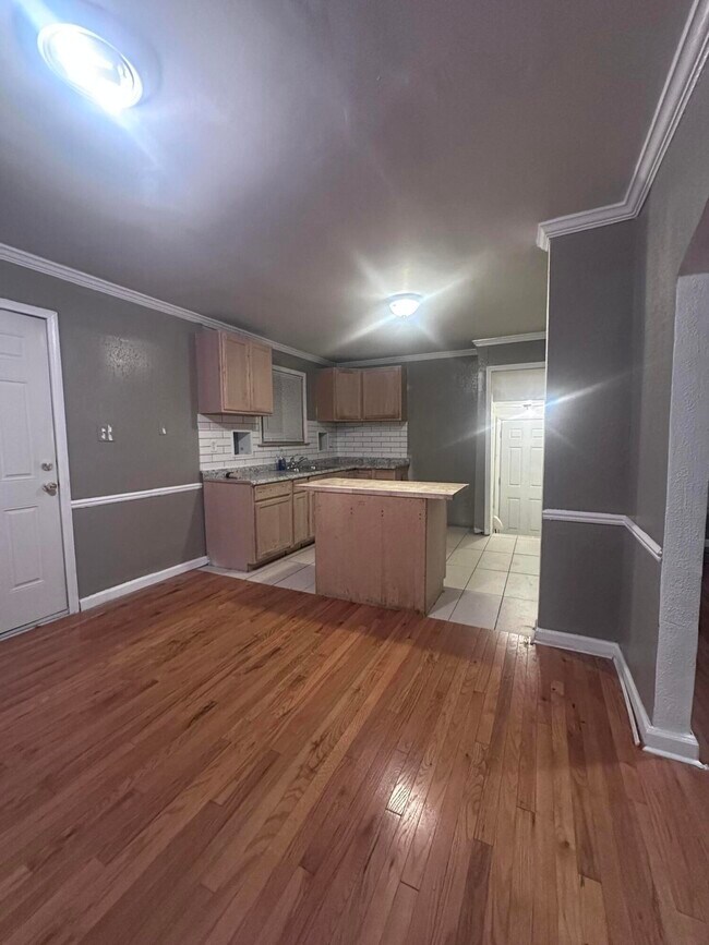 Foto del edificio - 18436 Lindsay St