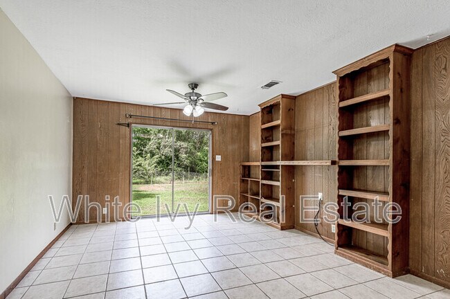 Building Photo - 4640 FM1374