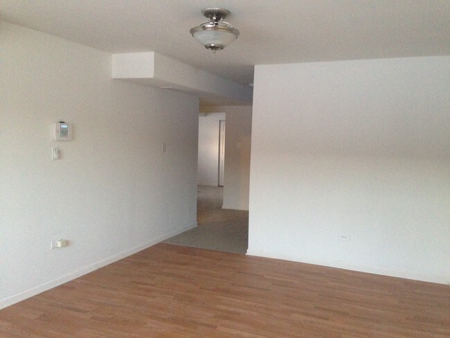 Building Photo - 1666 Downs Dr