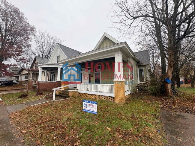 Foto del edificio - Three Bedroom House | Now Available