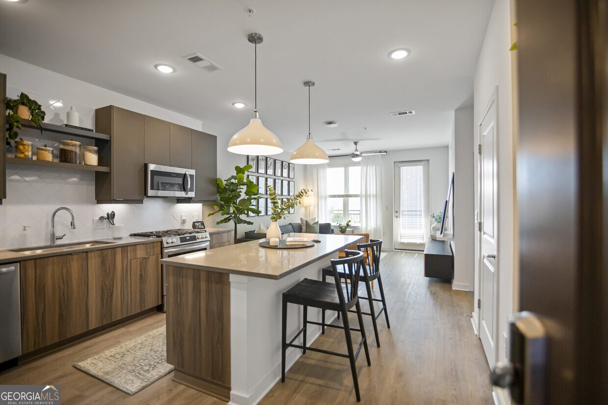 Foto principal - 652 Angier Ave NE