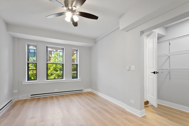 Foto del edificio - 1634 W Howard St