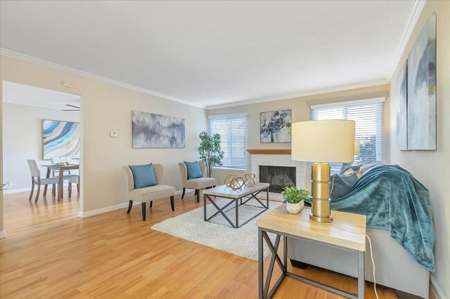 Building Photo - 6640 Bunker Hill Ct