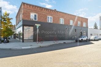 Building Photo - 7 S Pittsburg St