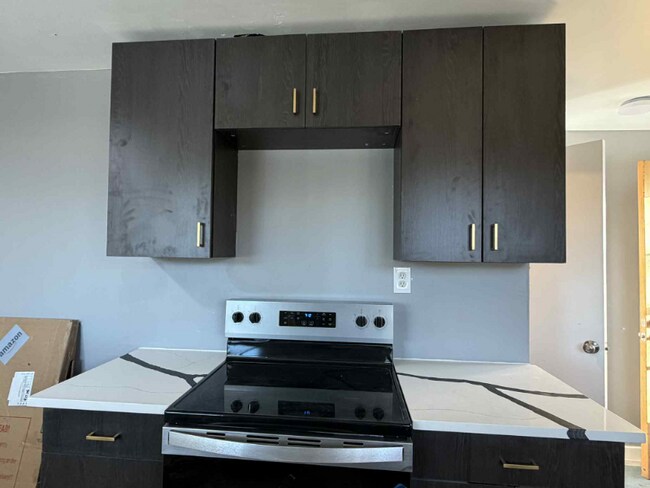 Foto del edificio - 7530 Eliot St