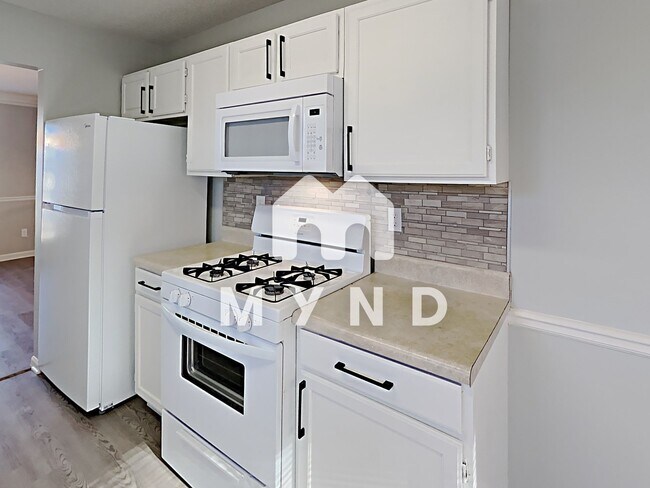 Building Photo - 6267 Phillips Lake Cv