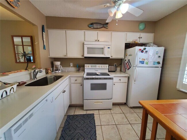 Foto del edificio - 1400 Arrowhead Cir W