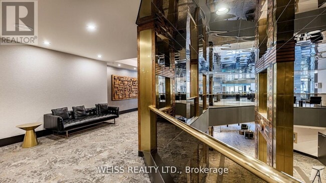 Building Photo - 131-131 Beecroft Rd