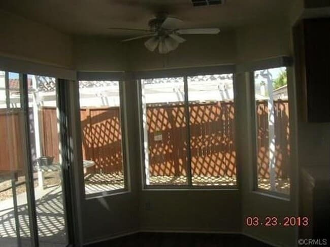 Building Photo - Charming Home with Pergo Floors...Just minutes from the lake!!