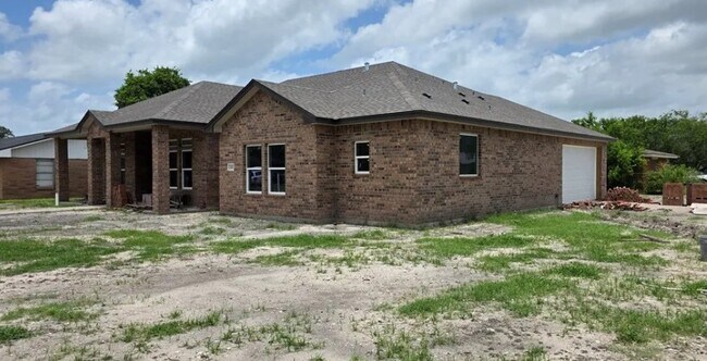 Foto del edificio - 13602 River Forest Dr