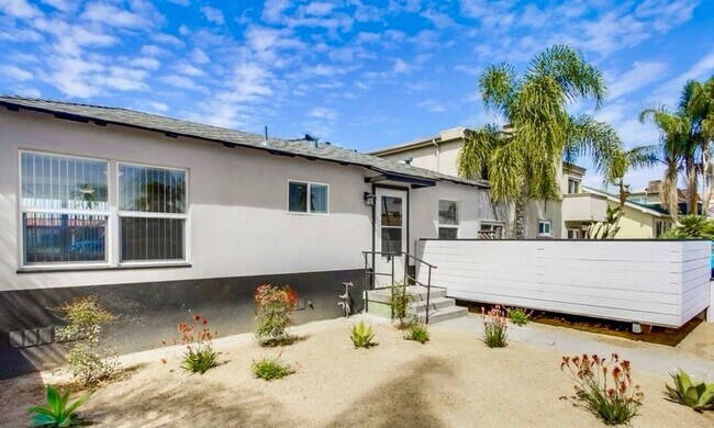 Foto del edificio - Beautiful Renovated 2bd with Yard