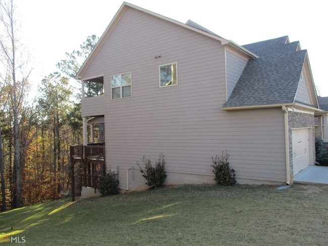 Building Photo - 336 Riverwalk Manor Dr