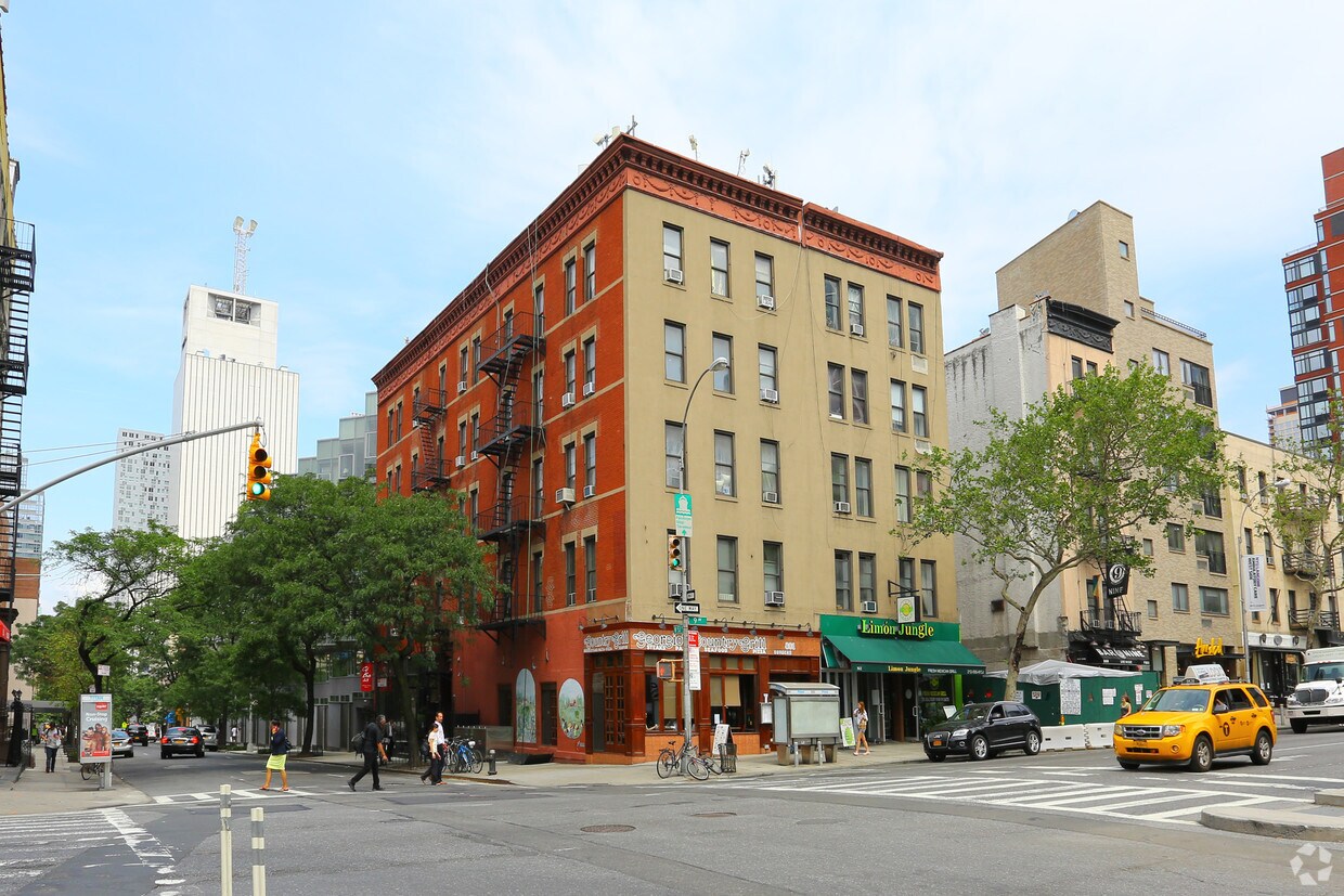 Primary Photo - 801-803 Ninth Ave