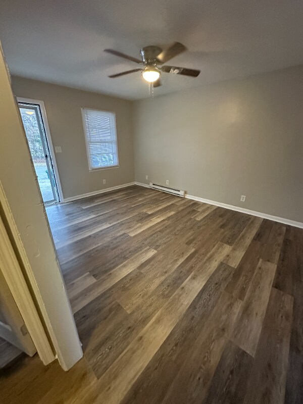 Building Photo - 123 S Sam Davis Ave