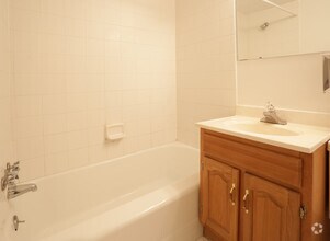 Bathroom Fixtures King Of Prussia Pa courtside square apartments rentals - king of prussia, pa Bathroom Fixtures King Of Prussia Pa courtside square apartments rentals - king of prussia, pa