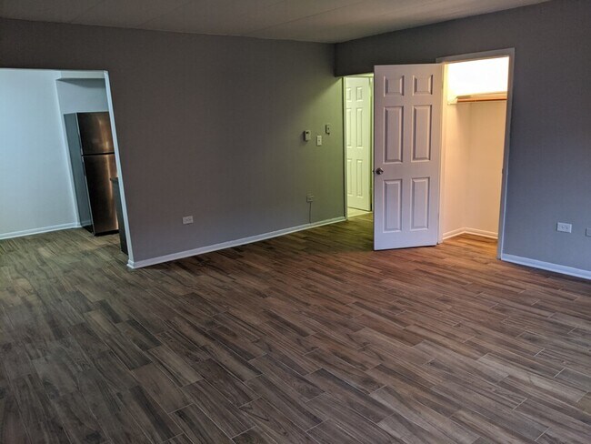 Foto del edificio - 1316 Carol St