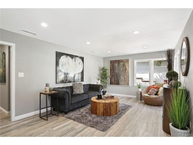 Foto del edificio - 10804 Lawler St