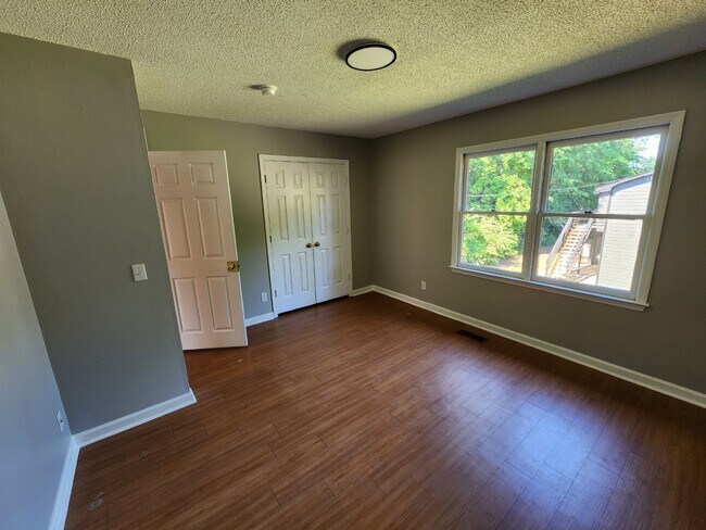 Foto del edificio - 3660 Maryland Cir