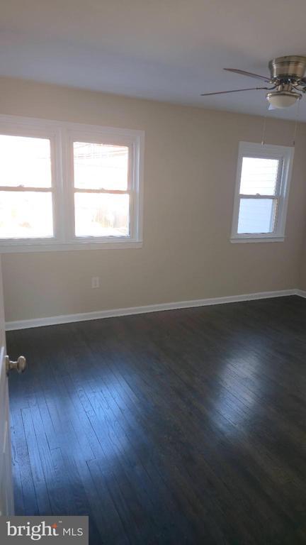 Foto del edificio - 8004 Gray Haven Rd