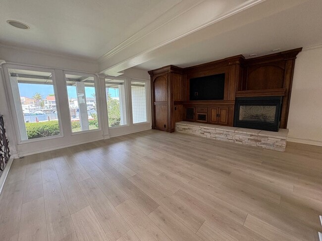 Building Photo - 16355 Wimbledon Ln