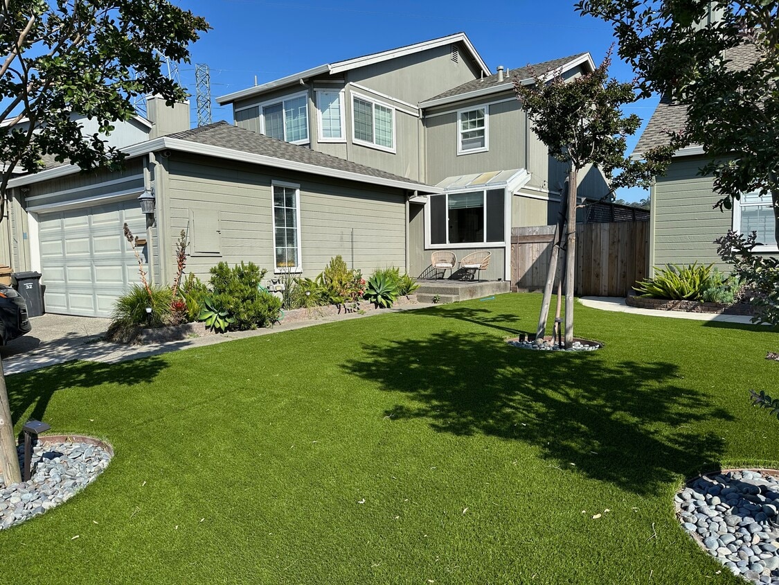 Photo - 18 Portsmouth Cove (San Rafael, CA)