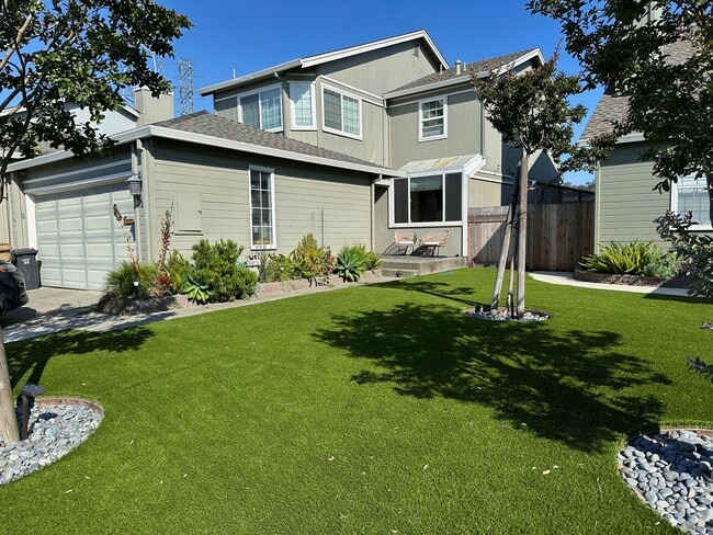 Photo - 18 Portsmouth Cove Townhome