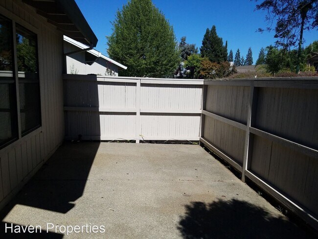 Building Photo - 3 br, 2 bath House - 134 Blakeslee Way