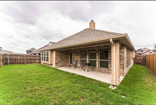 Foto del edificio - 207 Arborside Dr