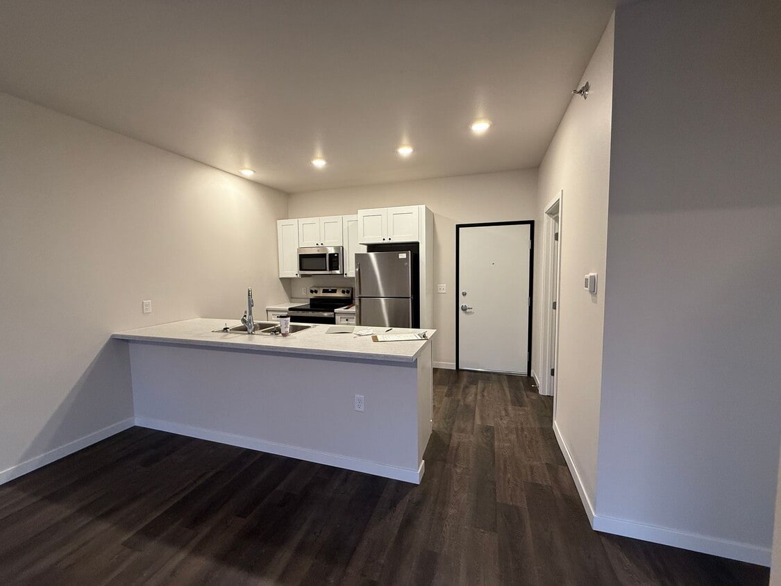 Primary Photo - Northern Point Apartments