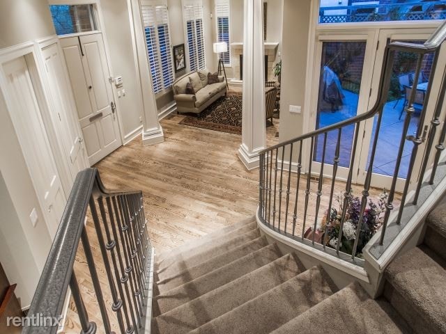 Building Photo - 4 br, 3.5 bath Duplex - 400 Clayton Street