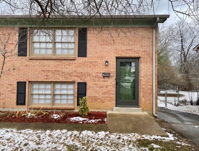 Foto del edificio - 3415 Sutherland Dr