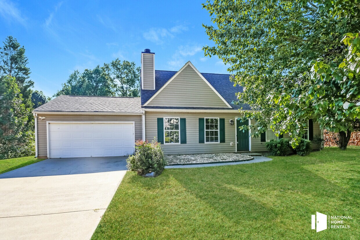 6122 Forrest Knoll Dr, Flowery Branch, GA 30542 House Rental in