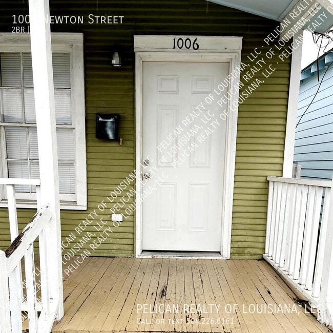 Photo - 1006 Newton St Apartment