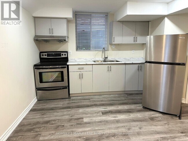 Building Photo - 3266 Mintwood Cir