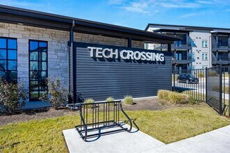 Building Photo - 13624 Dessau Rd