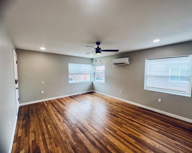 Foto del edificio - 7750 Stillwell Rd