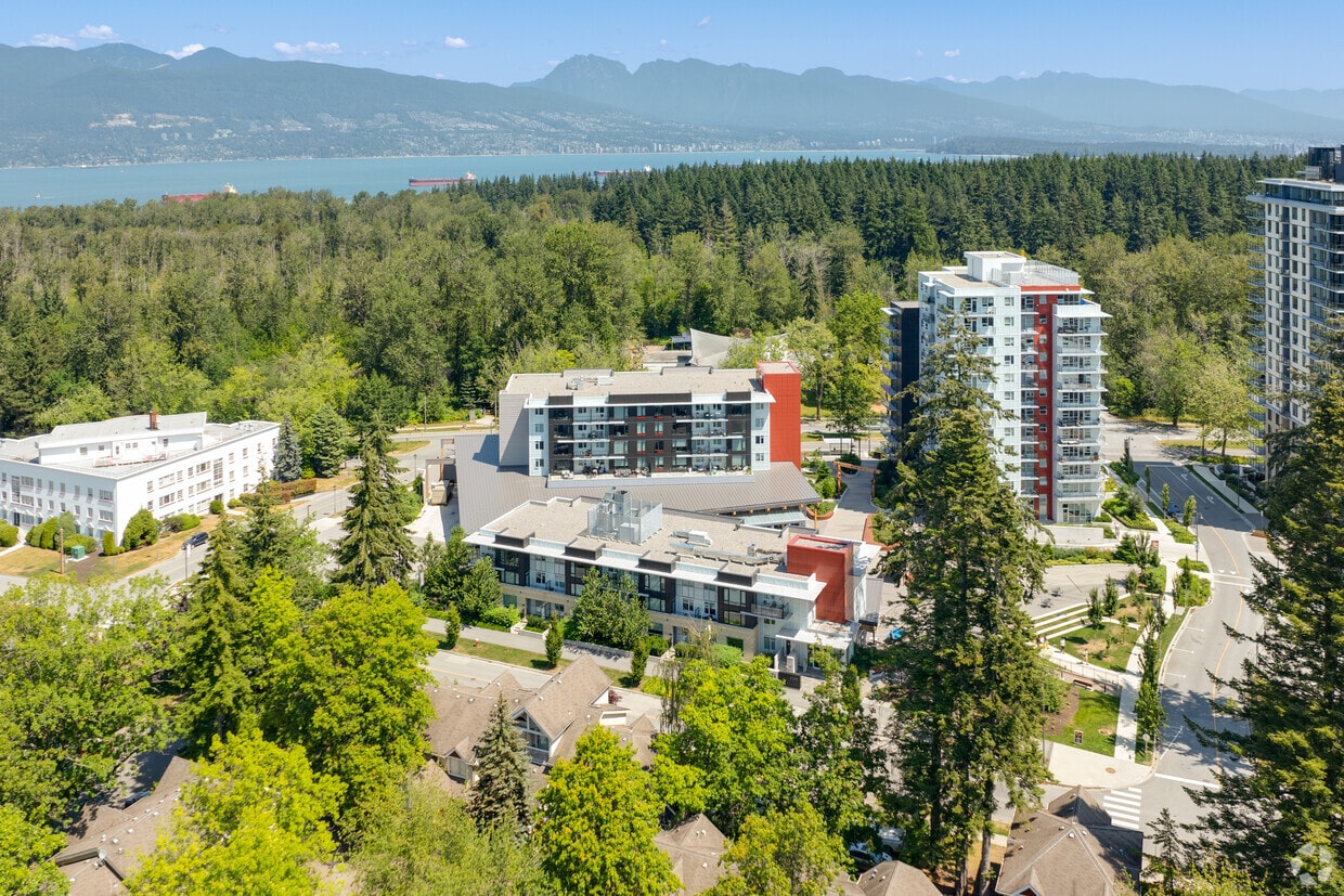 Aerial Photo - 2320 Acadia Rd