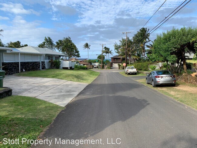 Building Photo - 41-19 Hihimanu St