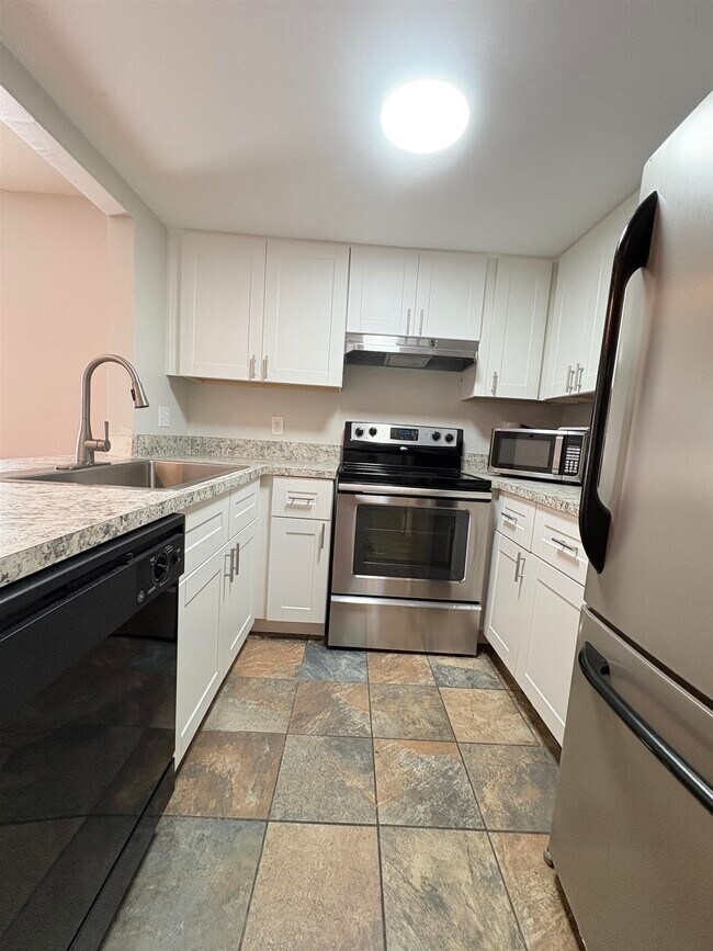 Foto del edificio - 1461 Live Oak Dr
