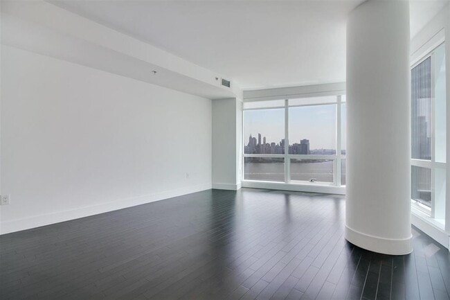 Foto del edificio - 77 Hudson St