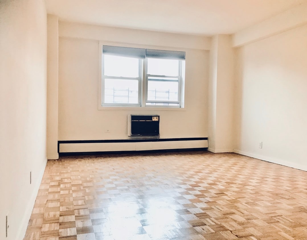 Primary Photo - 440 East 86th St