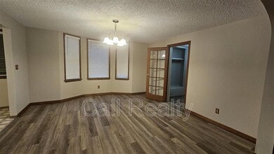 Building Photo - 714 W Kiernan Ave