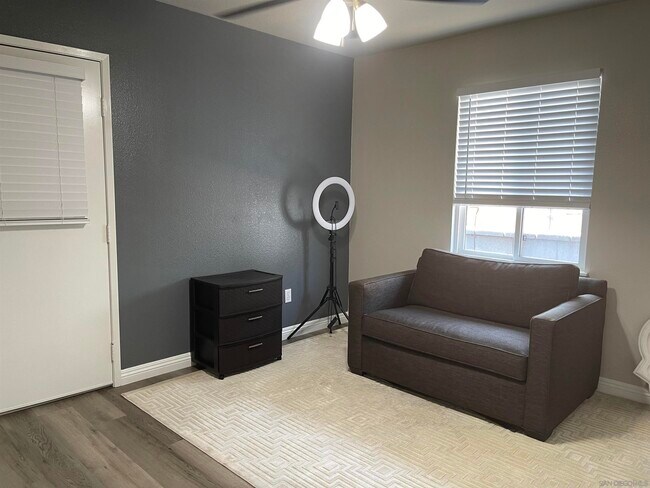 Foto del edificio - 1032 W 125th St