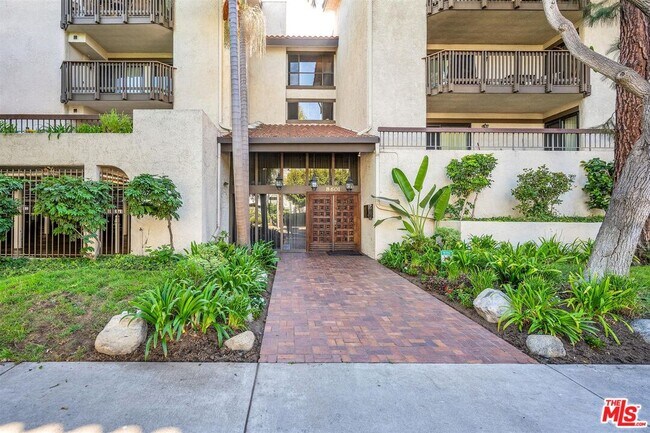 Foto del edificio - 8601 Falmouth Ave