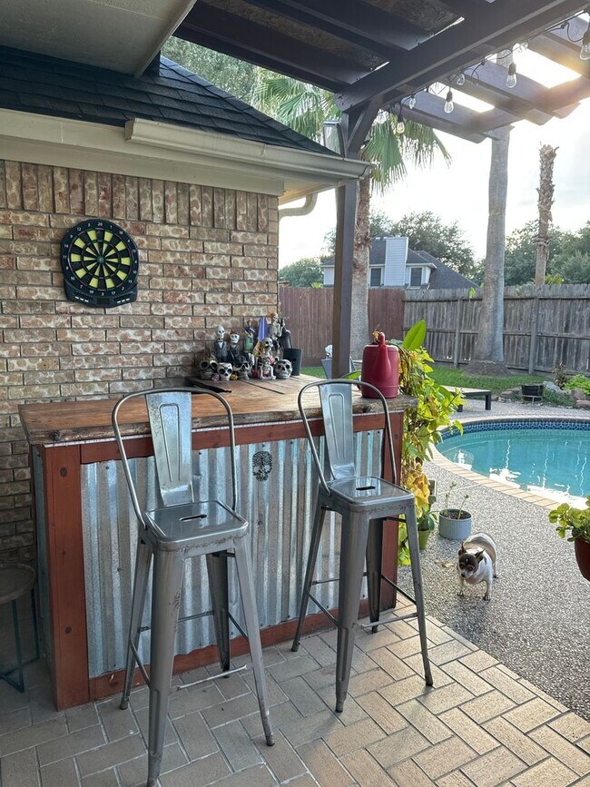Foto del edificio - 4 Bedroom Single Family Home in Humble