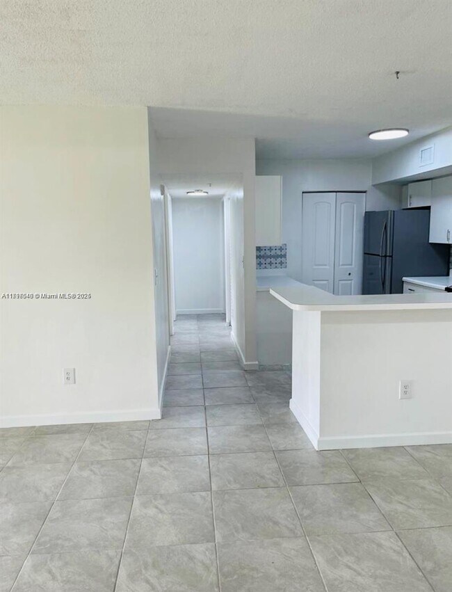 Building Photo - 2600 S University Dr