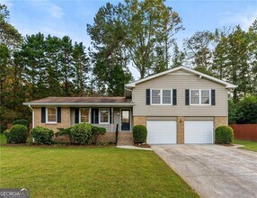 Building Photo - 2866 Red Pine Ct NW