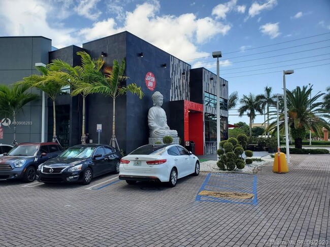 Foto del edificio - 1750 NW 107th Ave