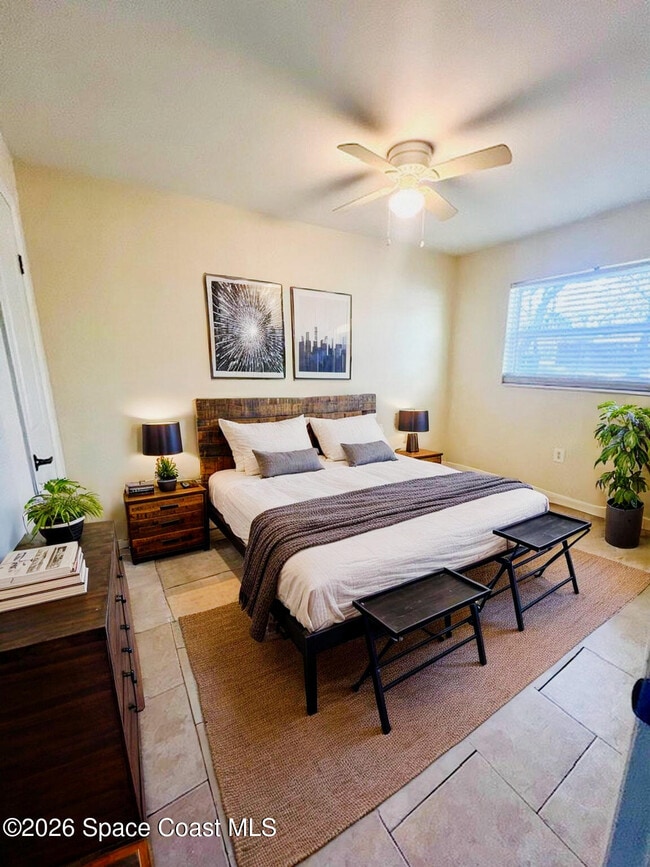 Building Photo - 1872 Pineapple Ave